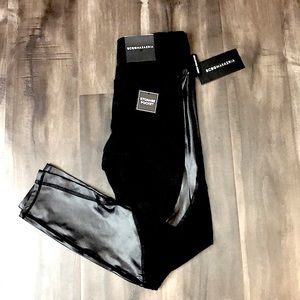 Exercise pants